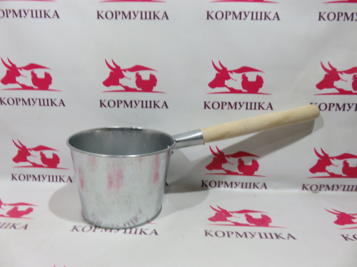 Ковш оцинкованный 2,5л с деревянной ручкой 1шт**