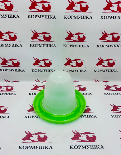 Поилка 2,5 литра зеленая 1шт